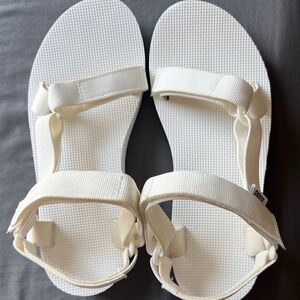 Teva Women’s Midform Universal Sandals size 8